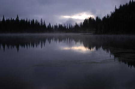 (Reflection Lake)