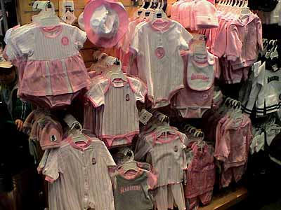 (Mariners baby clothes)